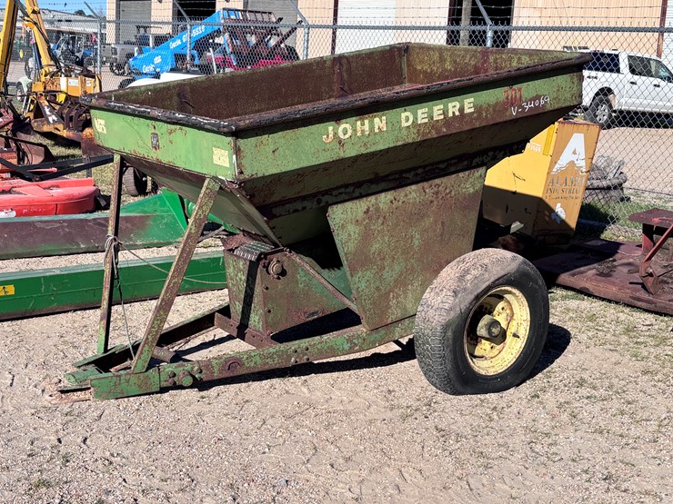 john-deere-301-image-1