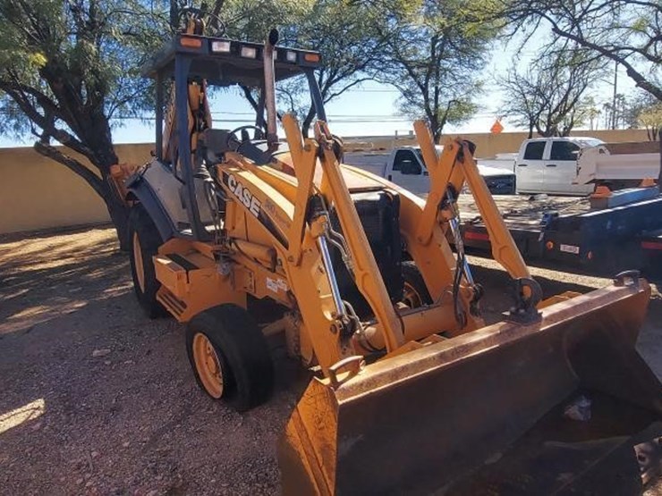 2009-case-580sm-image-4