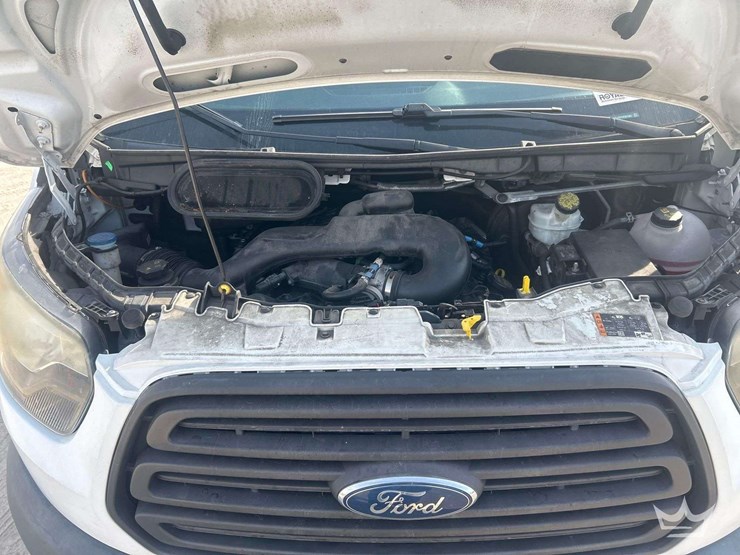 2017-ford-transit-image-8