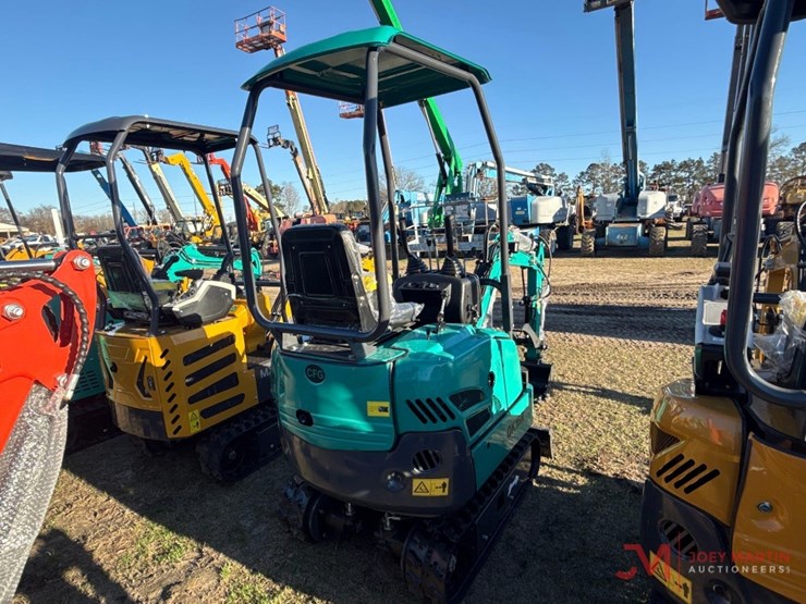 new/unused-findustryqk16r-mini-excavator-image-2