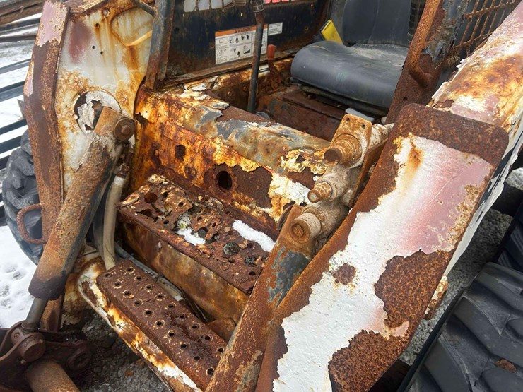 2007-bobcat-s300-image-6