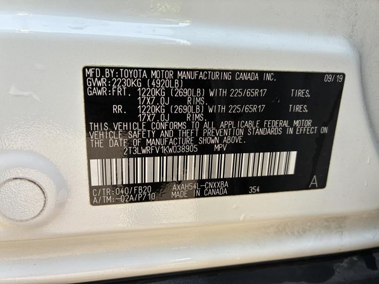 2019-toyota-rav4-image-19