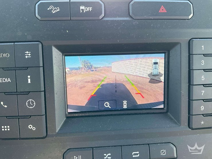 2020-ford-f150-image-26