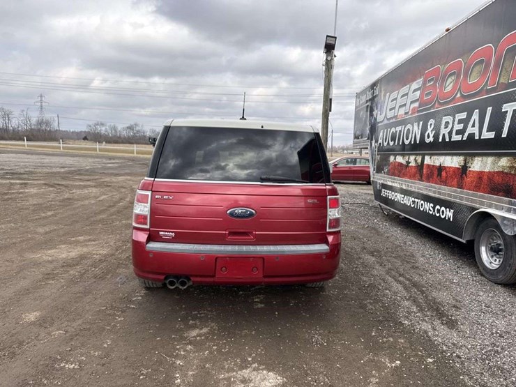 2010-ford-flex-image-4