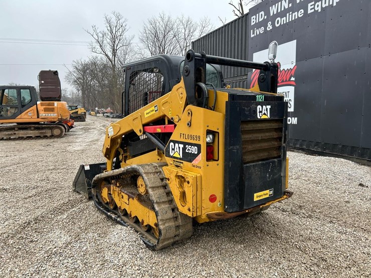 2016-caterpillar-259d-image-2