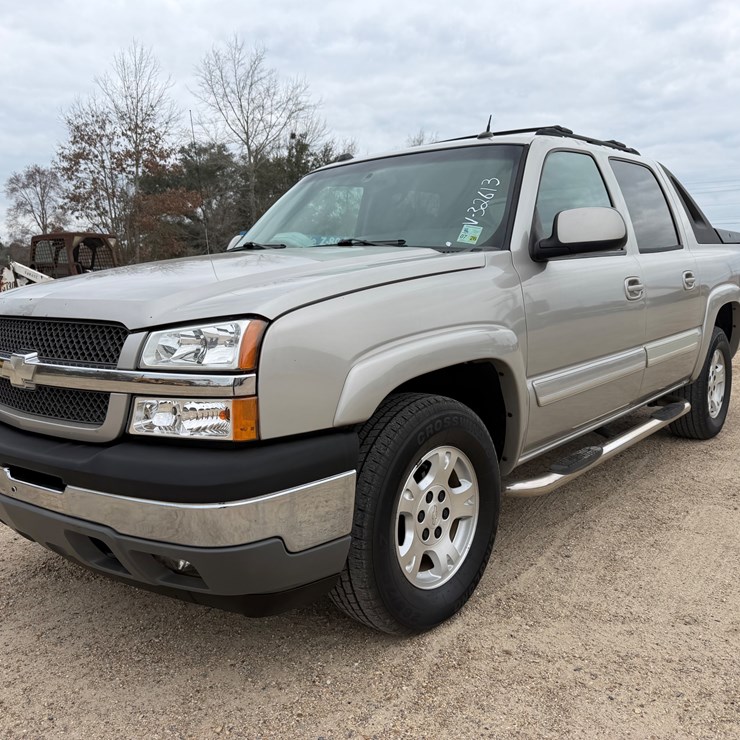 #447 • 2005 CHEVROLET ALVALANCHE | RECONSTRUCTED TITLE