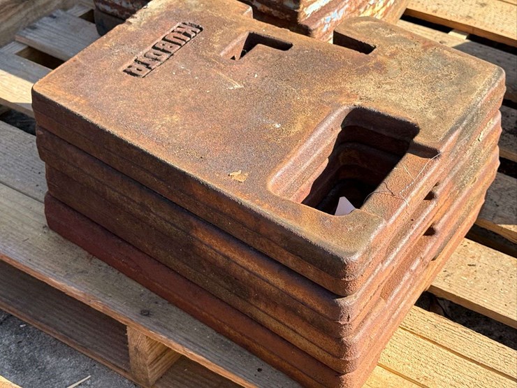 (4)-kubota-suitcase-weights-image-4