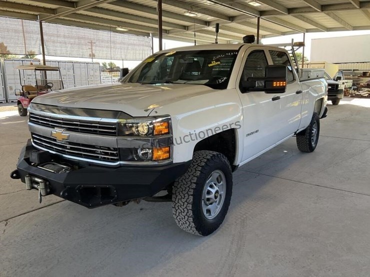 2016-chevrolet-silverado-2500-image-4