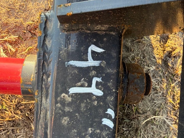 landhonor-48"-double-bale-spears-skid-steer-attachment-image-4