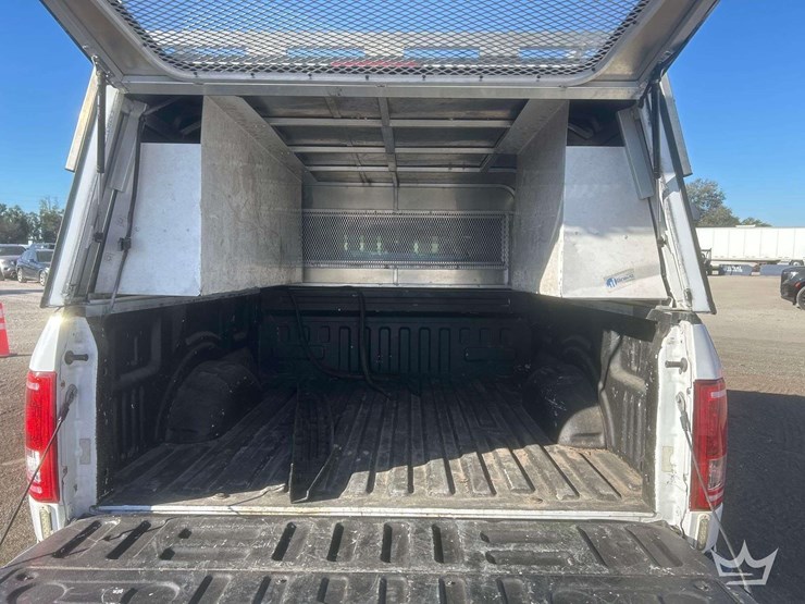 2017-ford-f150-image-11