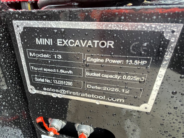 #5405-•-miva-va13-mini-excavator-image-13