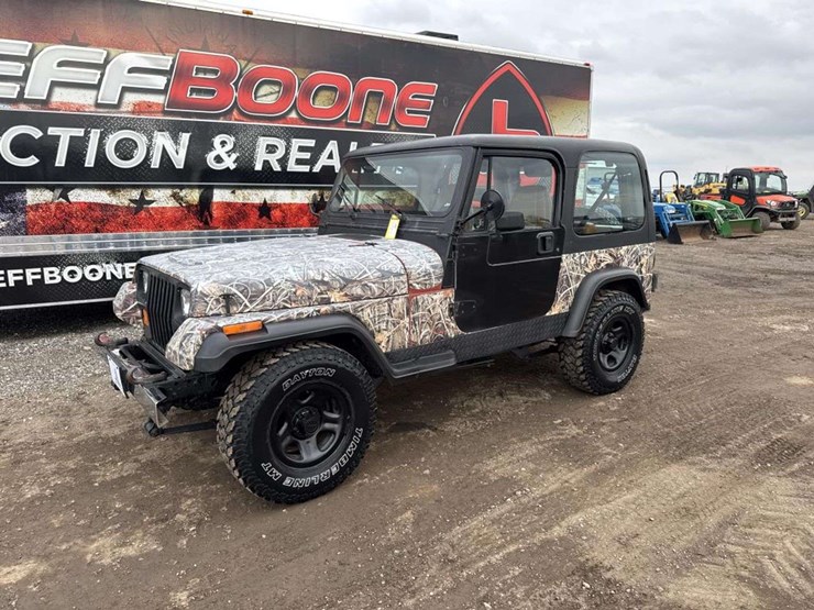 1992-jeep-wrangler-image-1