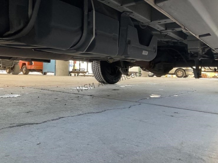 2015-ford-transit-image-28