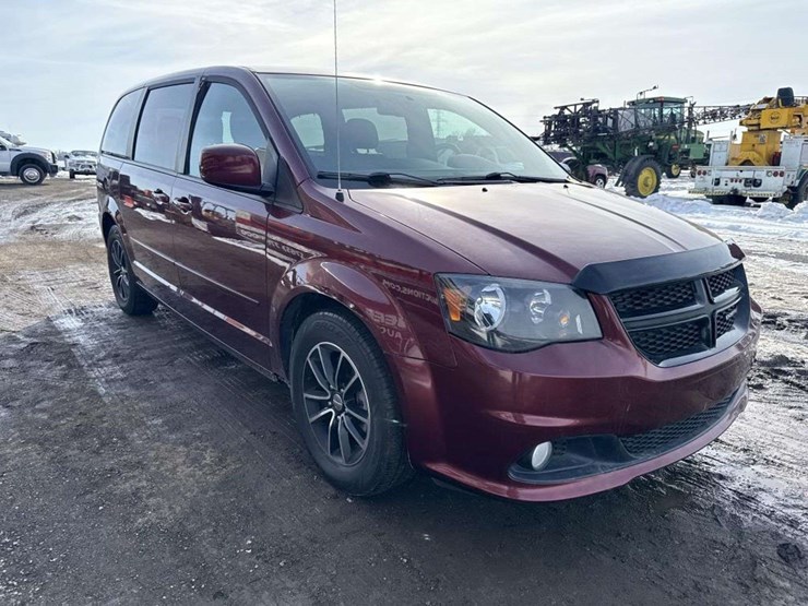 2016-dodge-grand-caravan-image-7