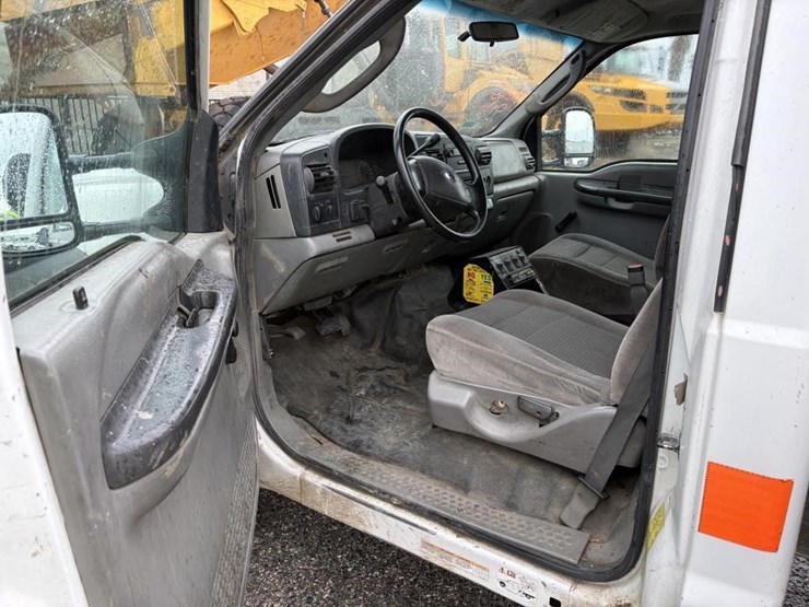 2007-ford-f450-image-10