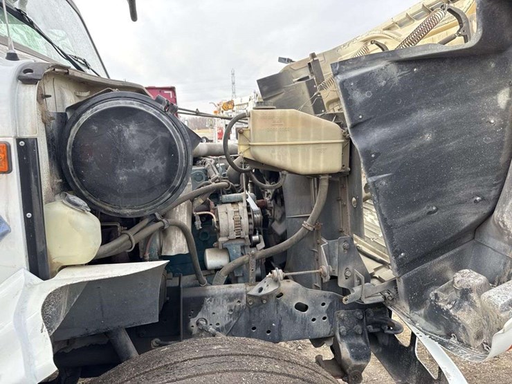 1999-international-4900-image-26