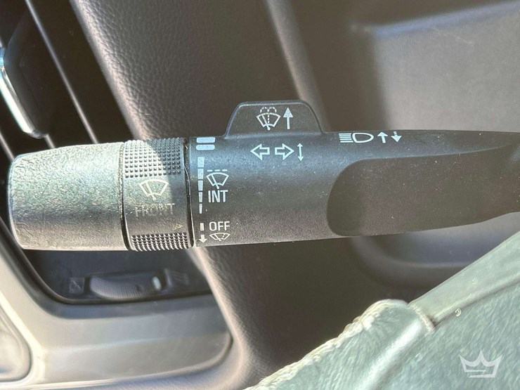 2018-chevrolet-silverado-1500-image-19