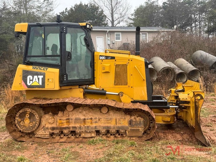 2017-caterpillar-d6k2-lgp-image-3