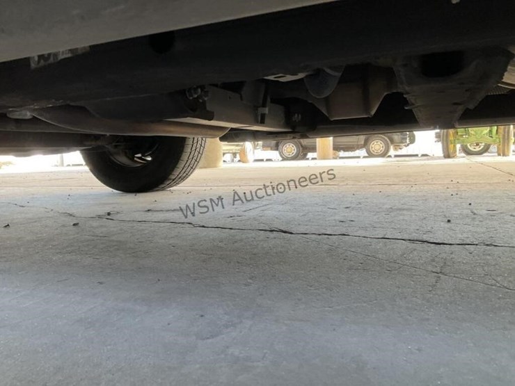 2015-chevrolet-tahoe-image-26