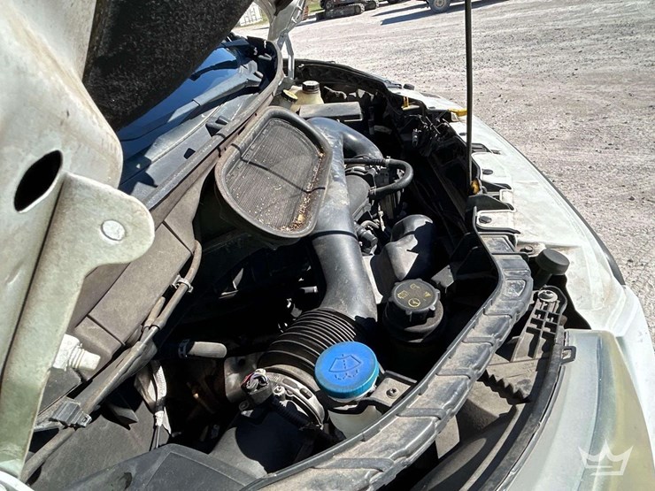 2015-ford-transit-image-8