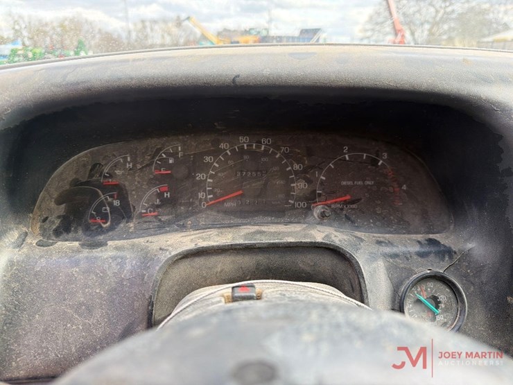 2001-ford-f650-image-34