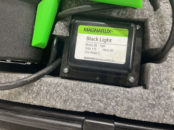 fluorescent-dye-penetrant-kit-image-4