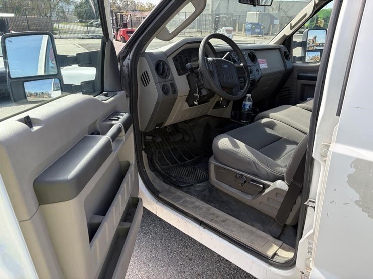 2009-ford-f250-sd-xl-image-12