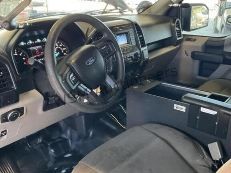 2020-ford-f150-image-23