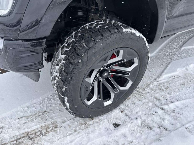 2022-ford-f150-image-8