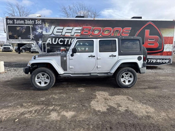 2011-jeep-wrangler-image-2