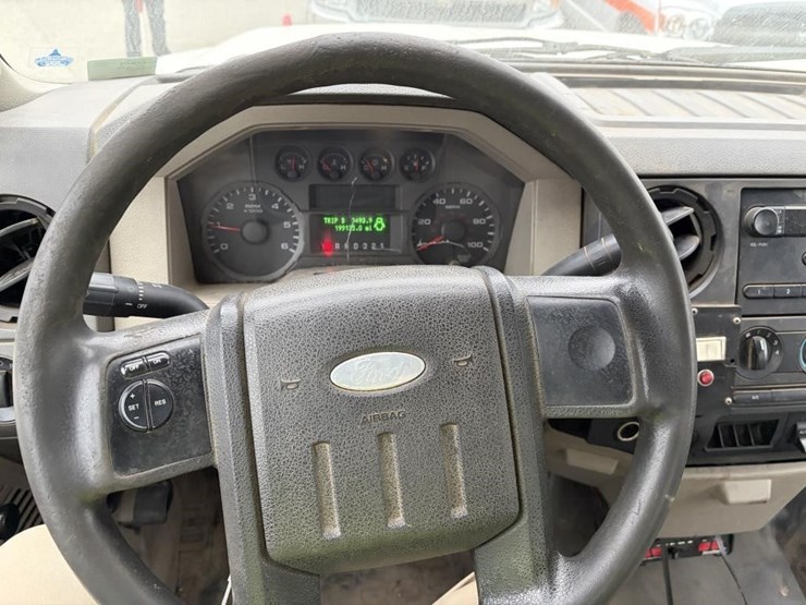 2008-ford-f450-image-12