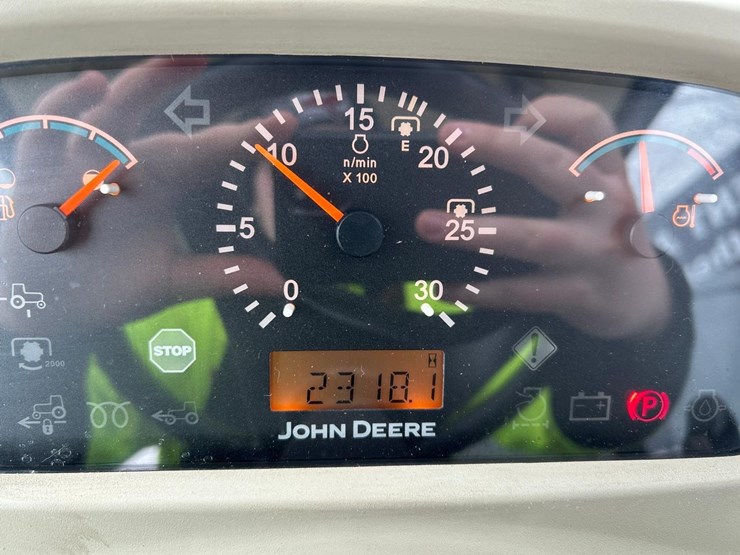 john-deere-4720-image-23