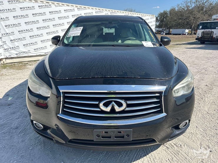 2013-infiniti-jx35-awd-suv-image-31