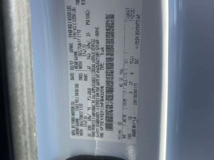 2017-ford-f150-image-5