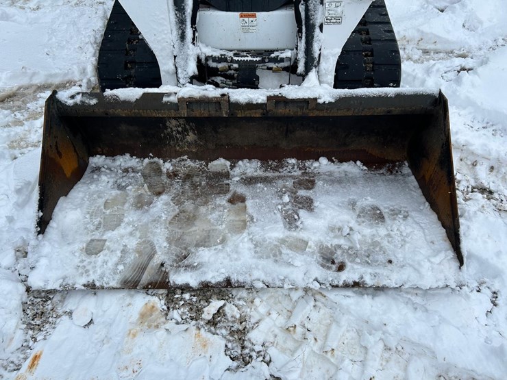 2020-bobcat-t595-image-9