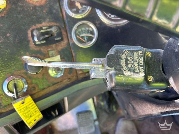 1995-ford-lt9000-image-17