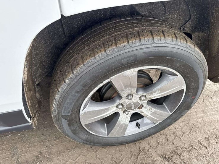 2016-jeep-patriot-image-12