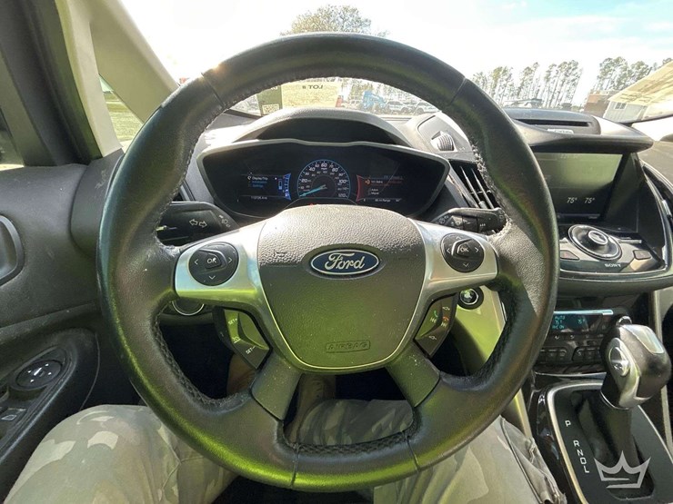 2015-ford-c-max-hatchback-image-9