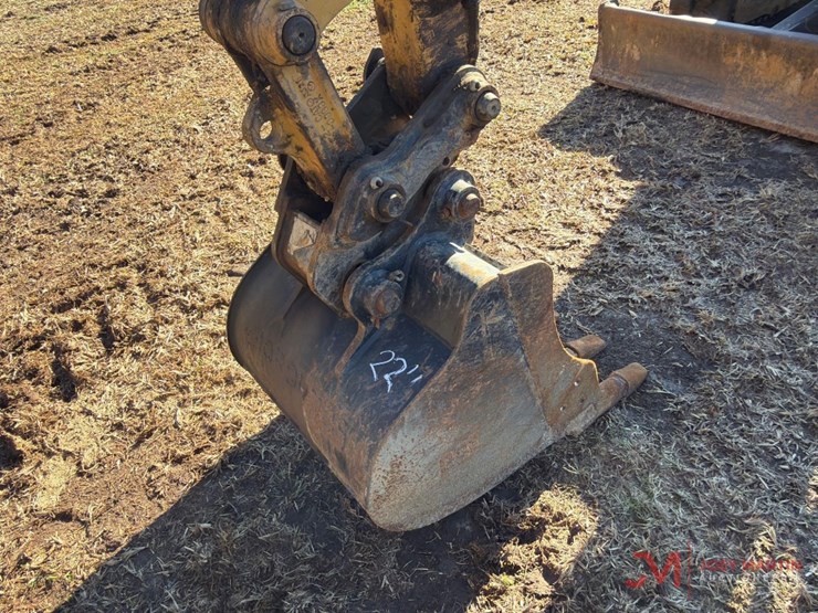 caterpillar-303.5-image-8