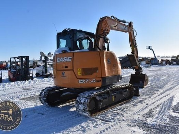 2022-case-cx75csr-image-11