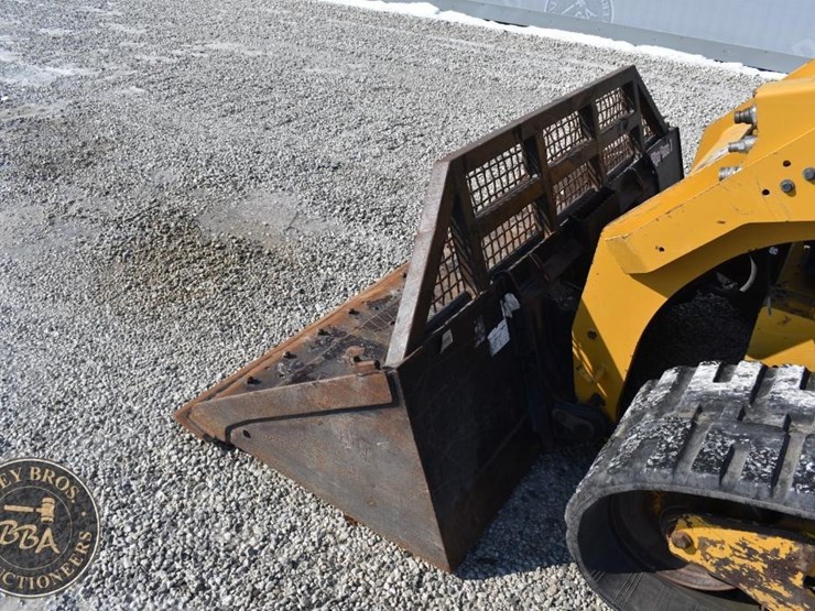 2020-caterpillar-279d3-image-29