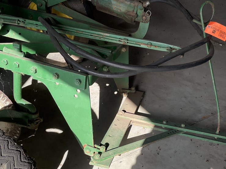 #7590-•-john-deer-3-bottom-trailer-plow-image-4