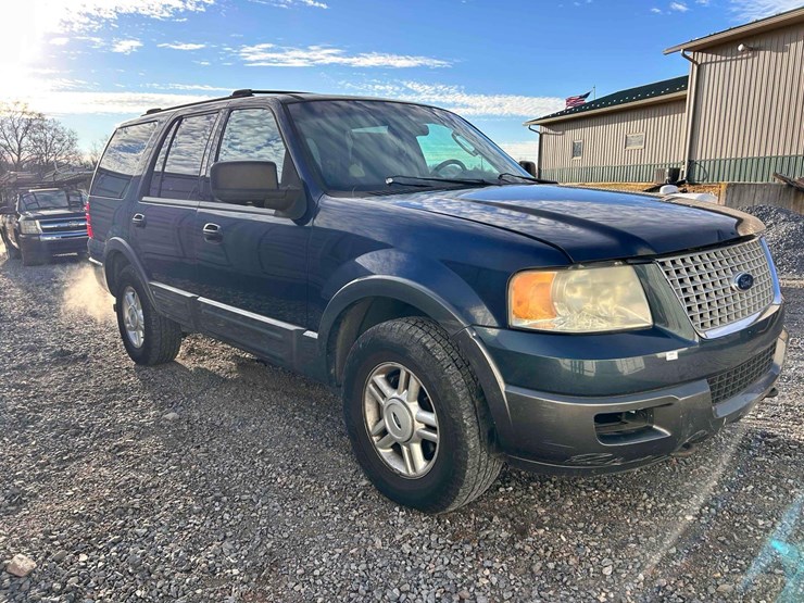 2004-ford-expedition-image-7