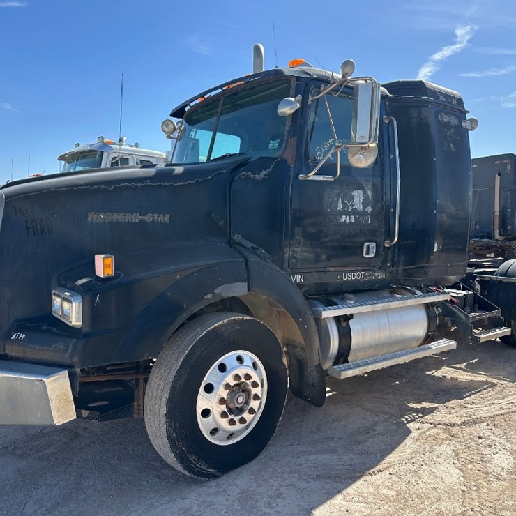 2007 WESTERN STAR 4900