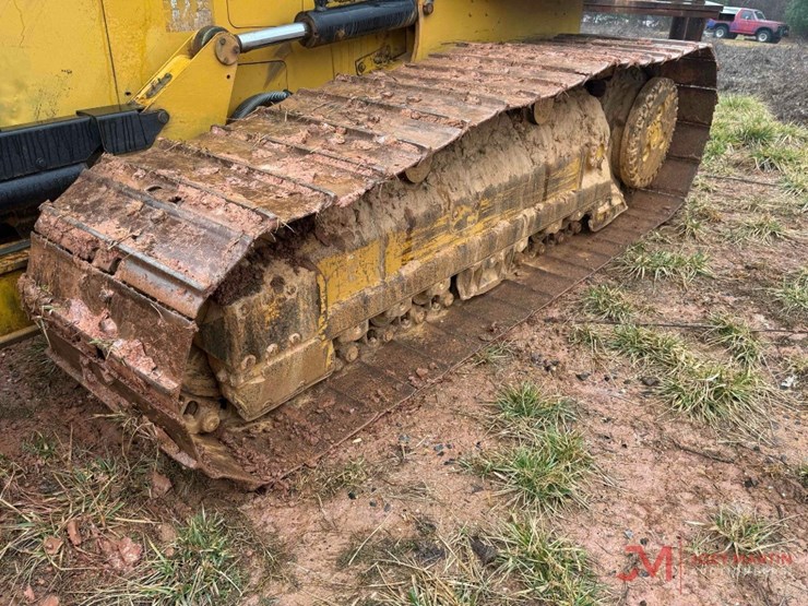 2017-caterpillar-d6k2-lgp-image-19