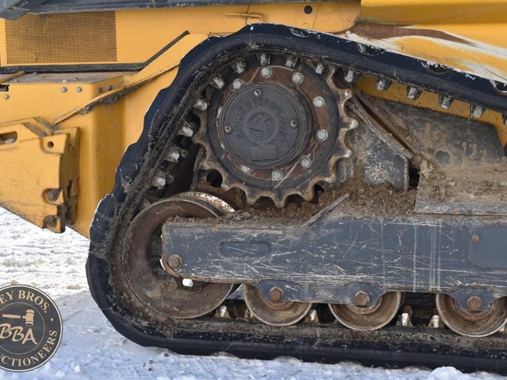 2023-deere-333g-image-37