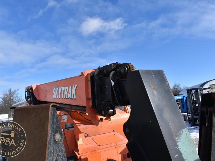 2017-sky-trak-10054-image-30