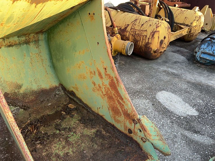 33”-bucket-image-14