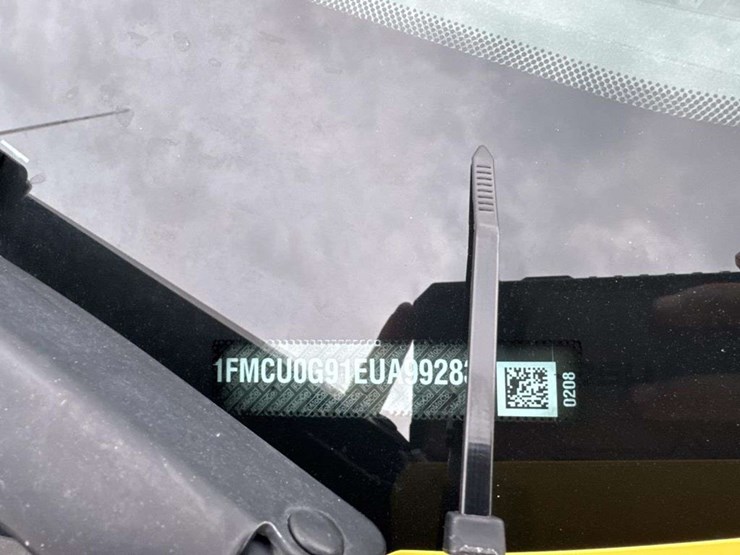 2014-ford-escape-se-image-25