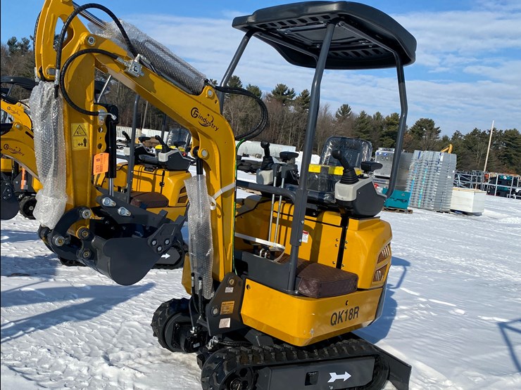 #5363-•-2026-unused-cfg-mini-excavator-image-1